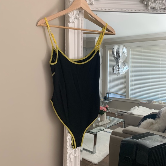 Body suit - Picture 3 of 3